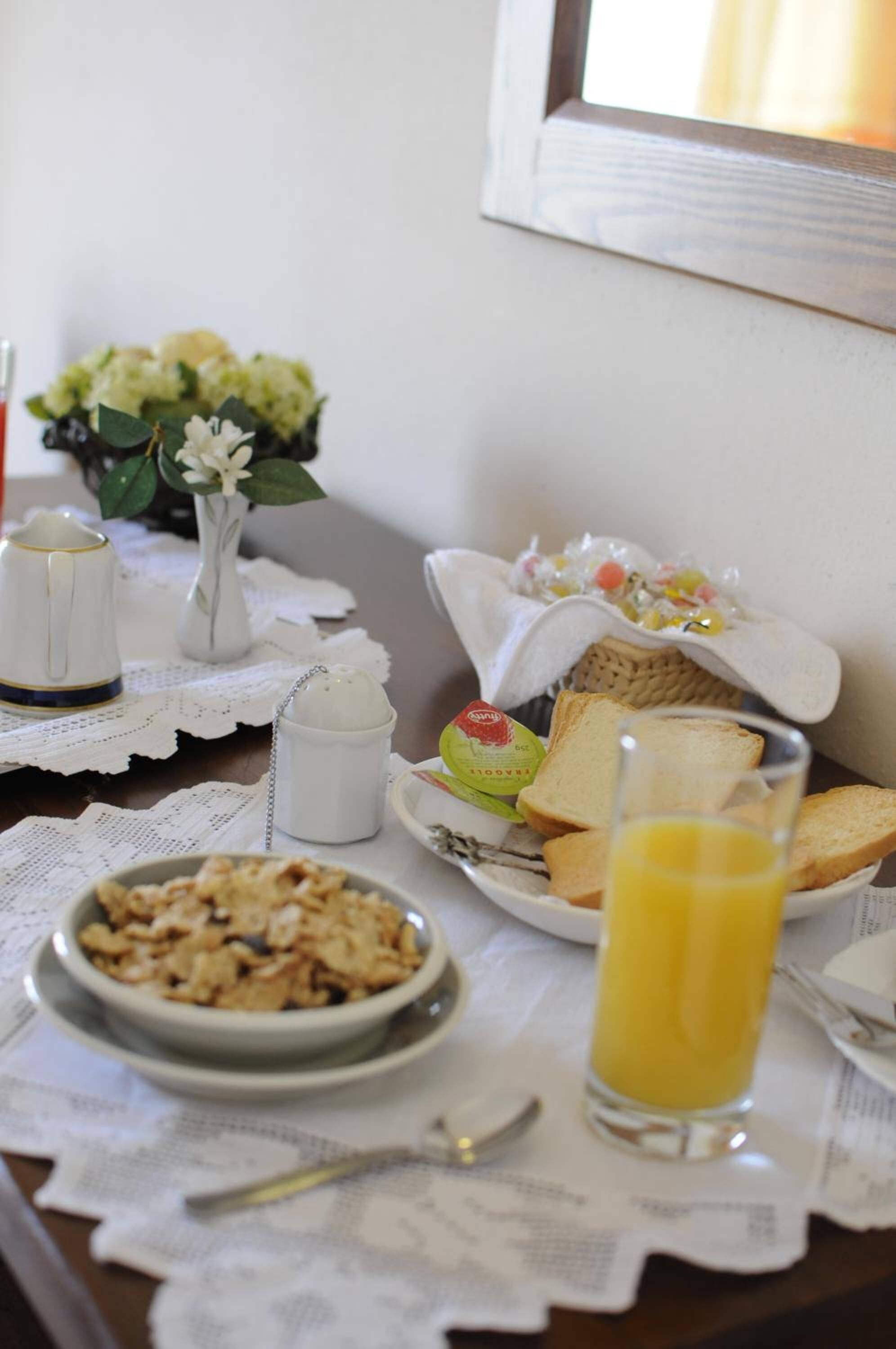 Free daily full breakfast