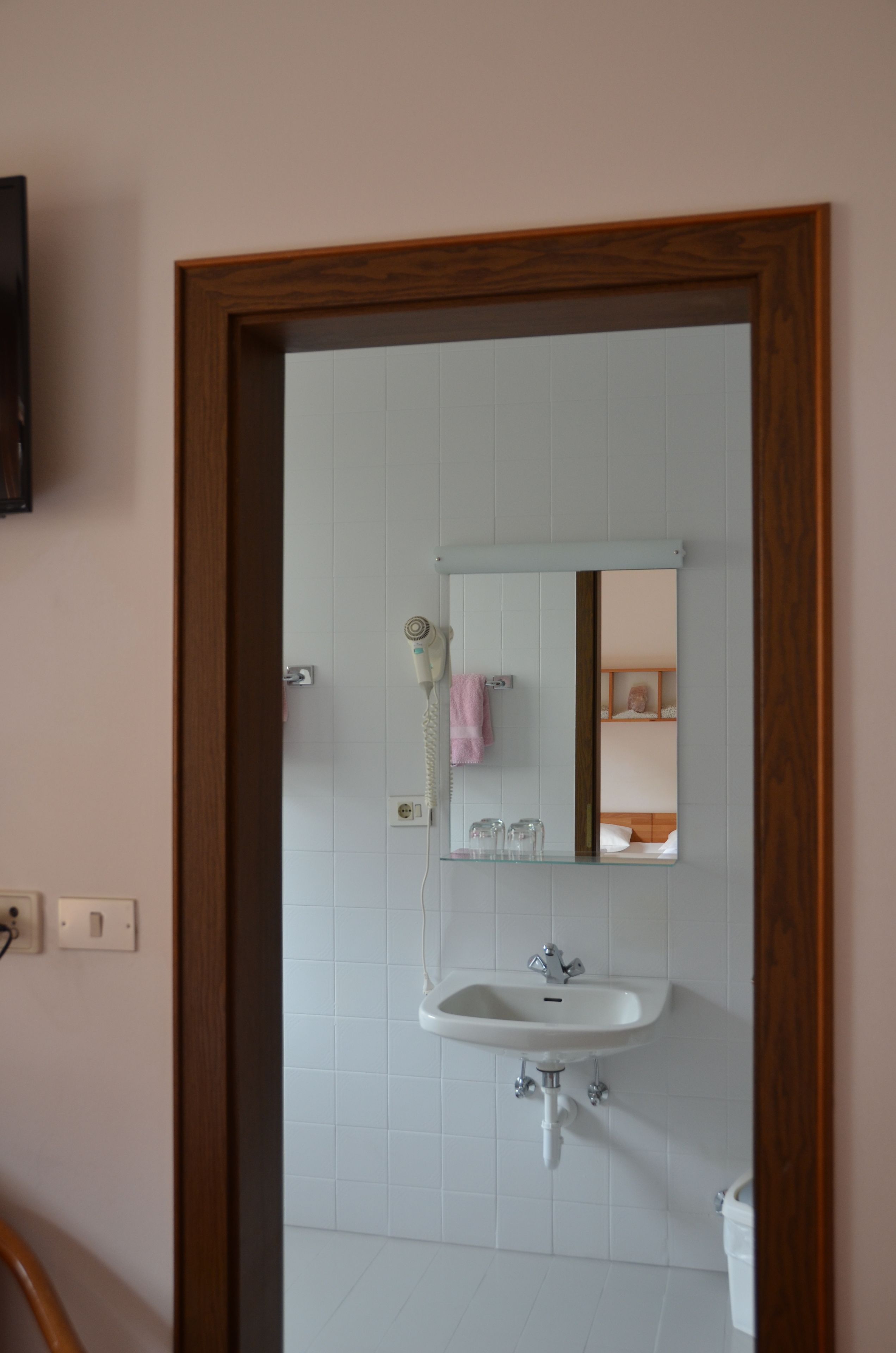 double room | bathroom | hair dryer, bidet