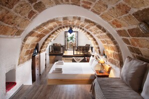 Junior Suite | Minibar, individually decorated, individually furnished, free WiFi - Pablito House (Monemvasia)