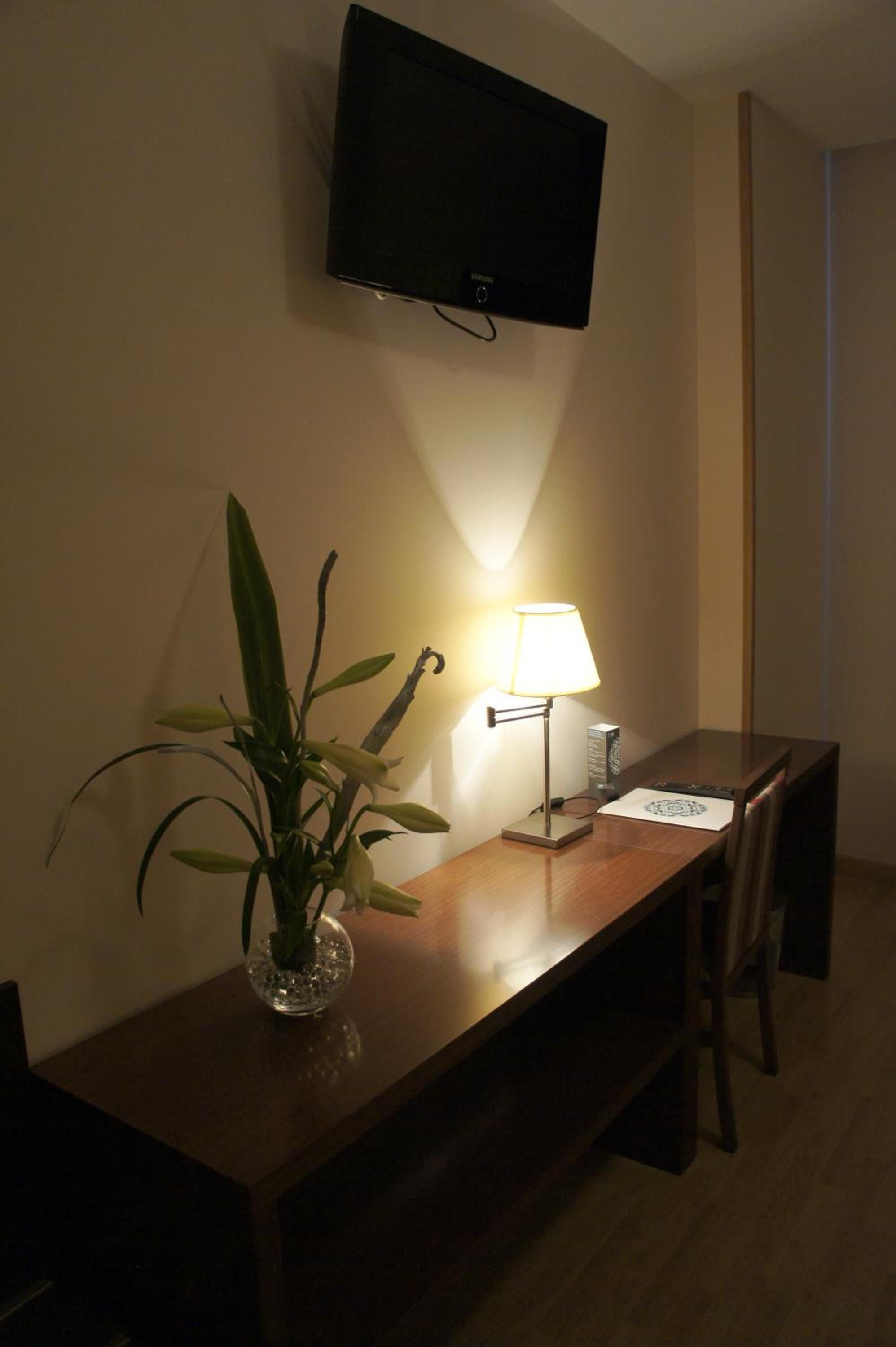 1 bedroom, premium bedding, in-room safe, desk