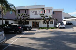 Free self-parking - Hotel Sannita (Casoria)