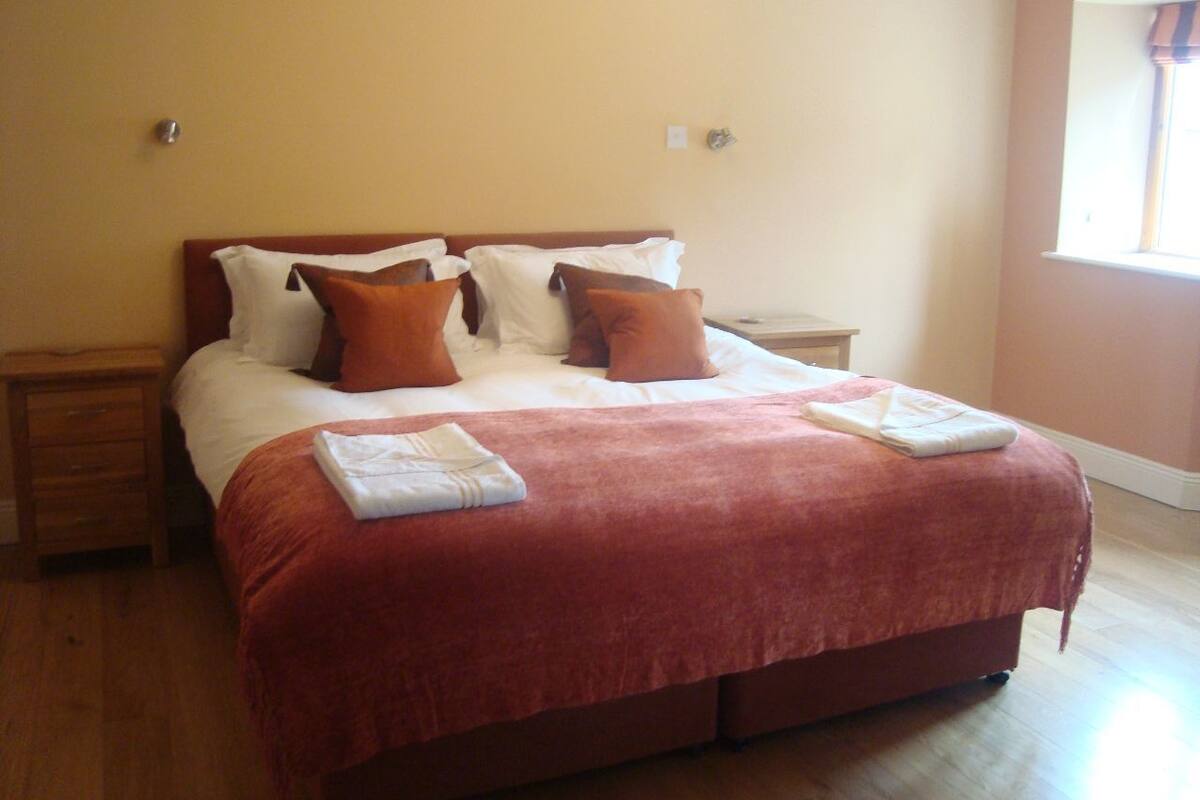 House, 2 Bedrooms, Courtyard View, Courtyard Area