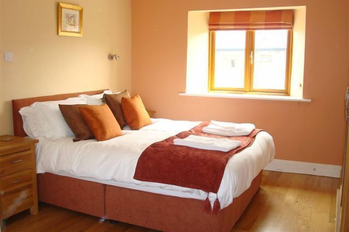 House, 3 Bedrooms, Courtyard View, Courtyard Area