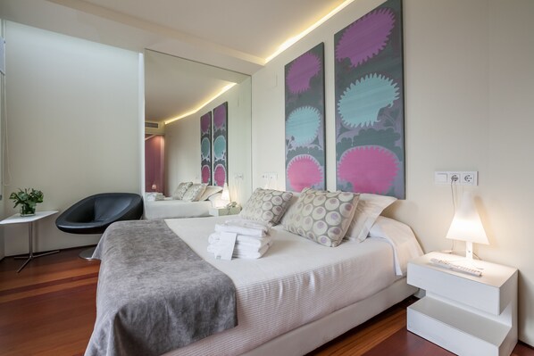 Doppelzimmer (First Floor)