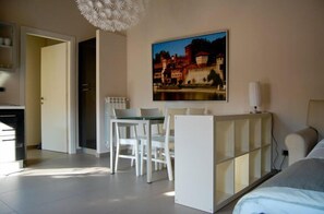 Essbereich im Zimmer