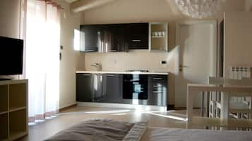 Studio | Private kitchenette | Full-sized fridge, microwave, oven, stovetop