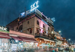 Breakfast, lunch, dinner served; Moroccan cuisine 