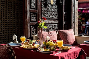 Desayuno continental incluido todos los días