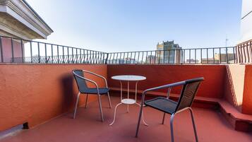 Daunenbettdecken, Minibar, Zimmersafe, Schreibtisch