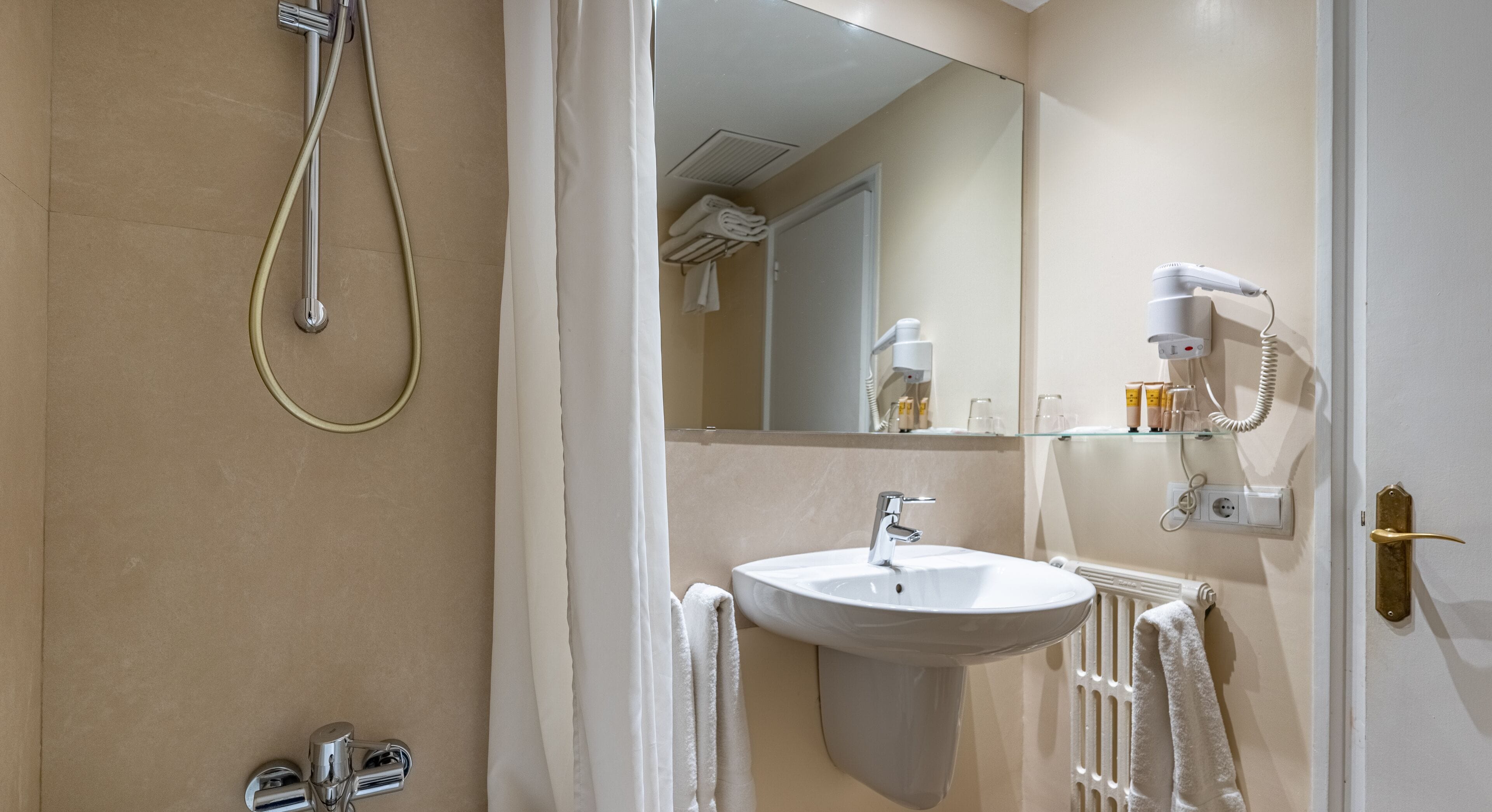 Photo - Hotel Ultonia