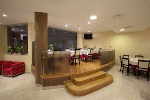 Frühstück, Mittagessen, Abendessen, Fisch und Meeresfrüchte