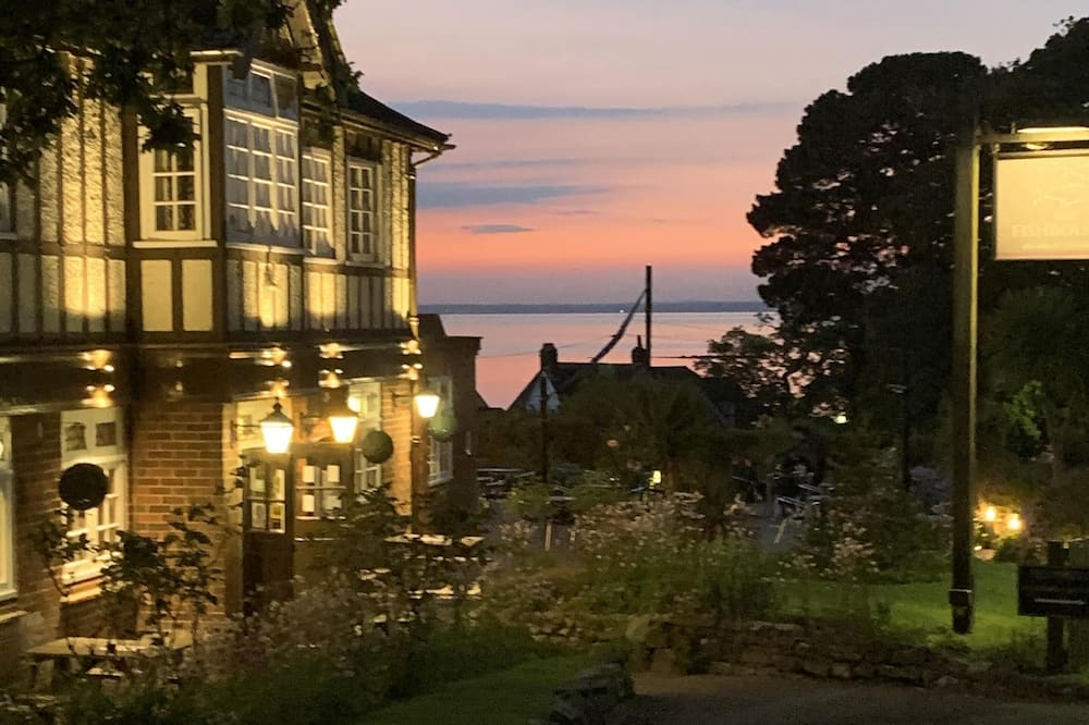 The Fishbourne - Isle of Wight - Clayhall