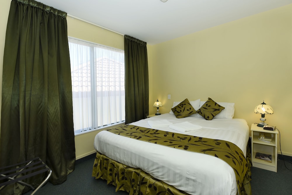 Abelia Motor Lodge 3
