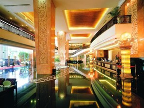 Lobby - Dongguan Metropolitan Yijing Hotel (Dongguan)