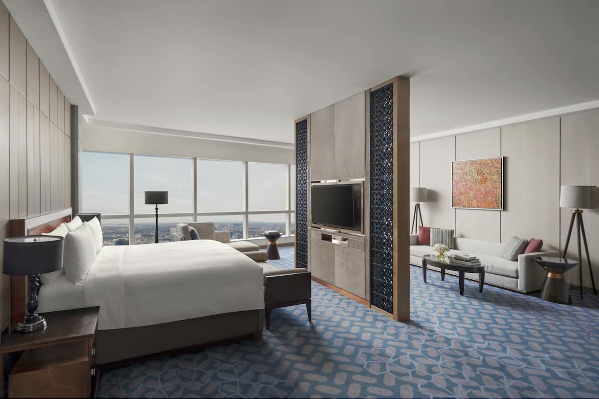 presidential suite | 1 bedroom, premium bedding, pillow-top beds, minibar