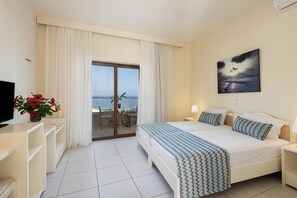 Premium bedding, in-room safe, desk, laptop workspace - Indigo Mare Hotel Apartments (Platanias)