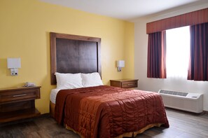 Standard Double Room | Desk, free WiFi - Hotel Villa del Sol (Ciudad Juarez)