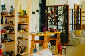 Gift shop - Arusha Planet Lodge (Arusha)