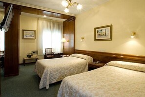 Standard Double Room | In-room safe, desk, iron/ironing board, cots/infant beds