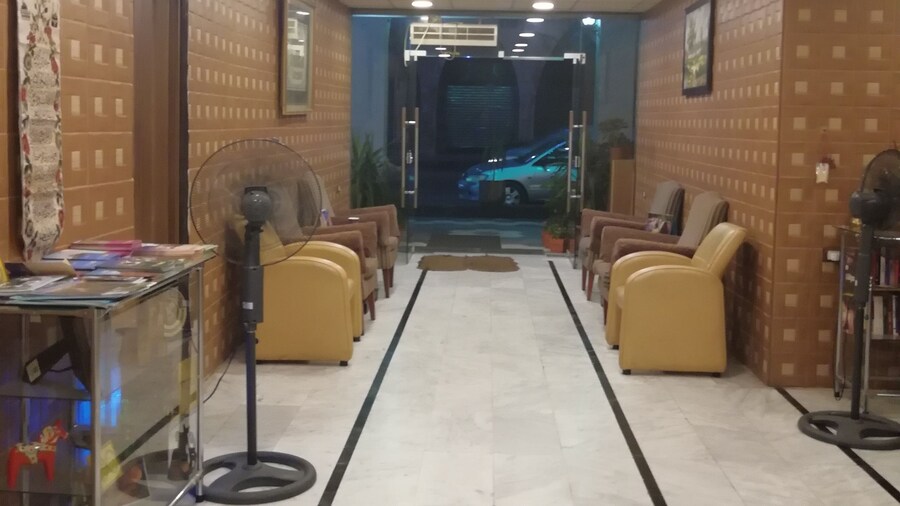 Al-Houriat Hotel