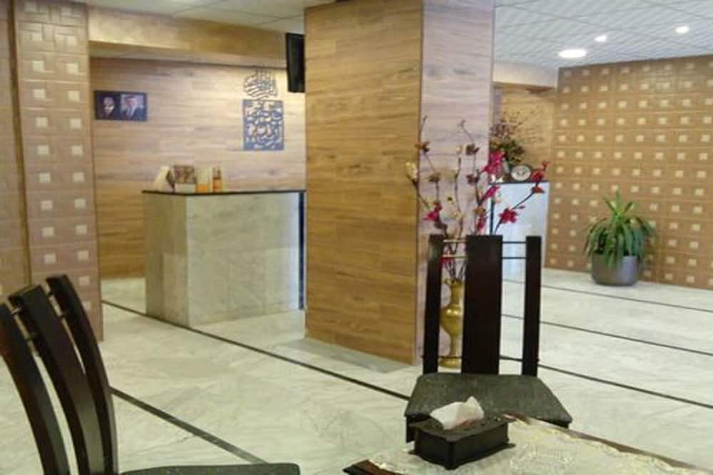 Al-Houriat Hotel