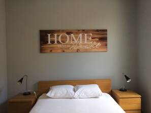 Basic Studio with Kitchen (extra beds not available) | Individually decorated, individually furnished, iron/ironing board - Apartamentos San Pablo (Málaga)