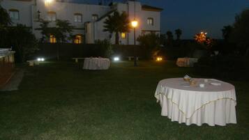 Espace banquet en plein air