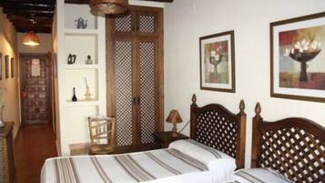 Cunas gratuitas, camas supletorias, wifi gratis y ropa de cama