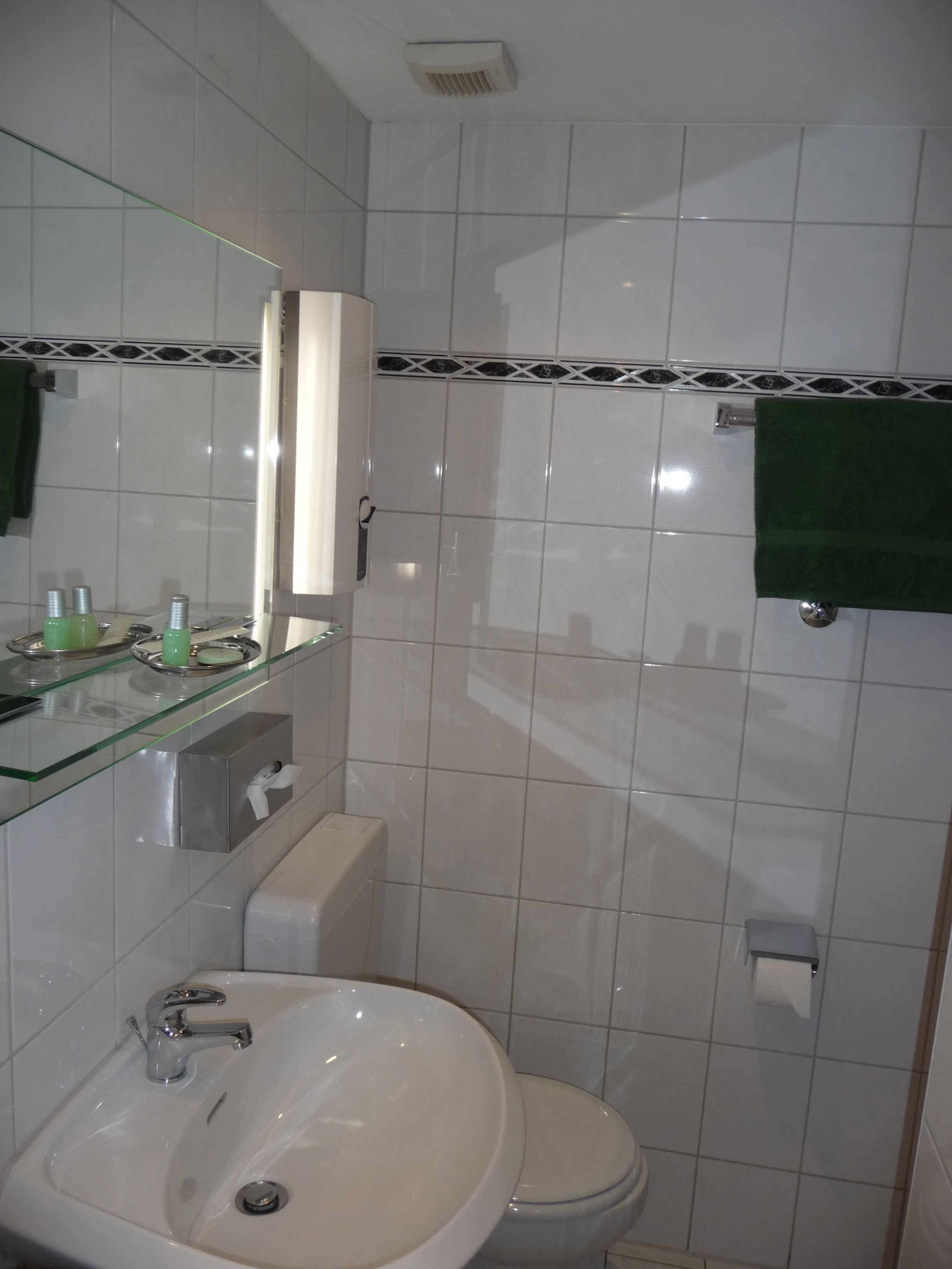 shower, free toiletries, hair dryer, bathrobes