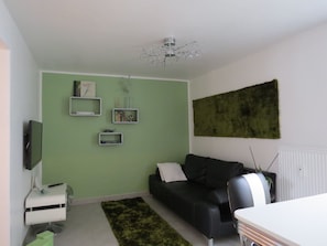 City Apartment, 1 Bedroom, Kitchen, City View | Living room