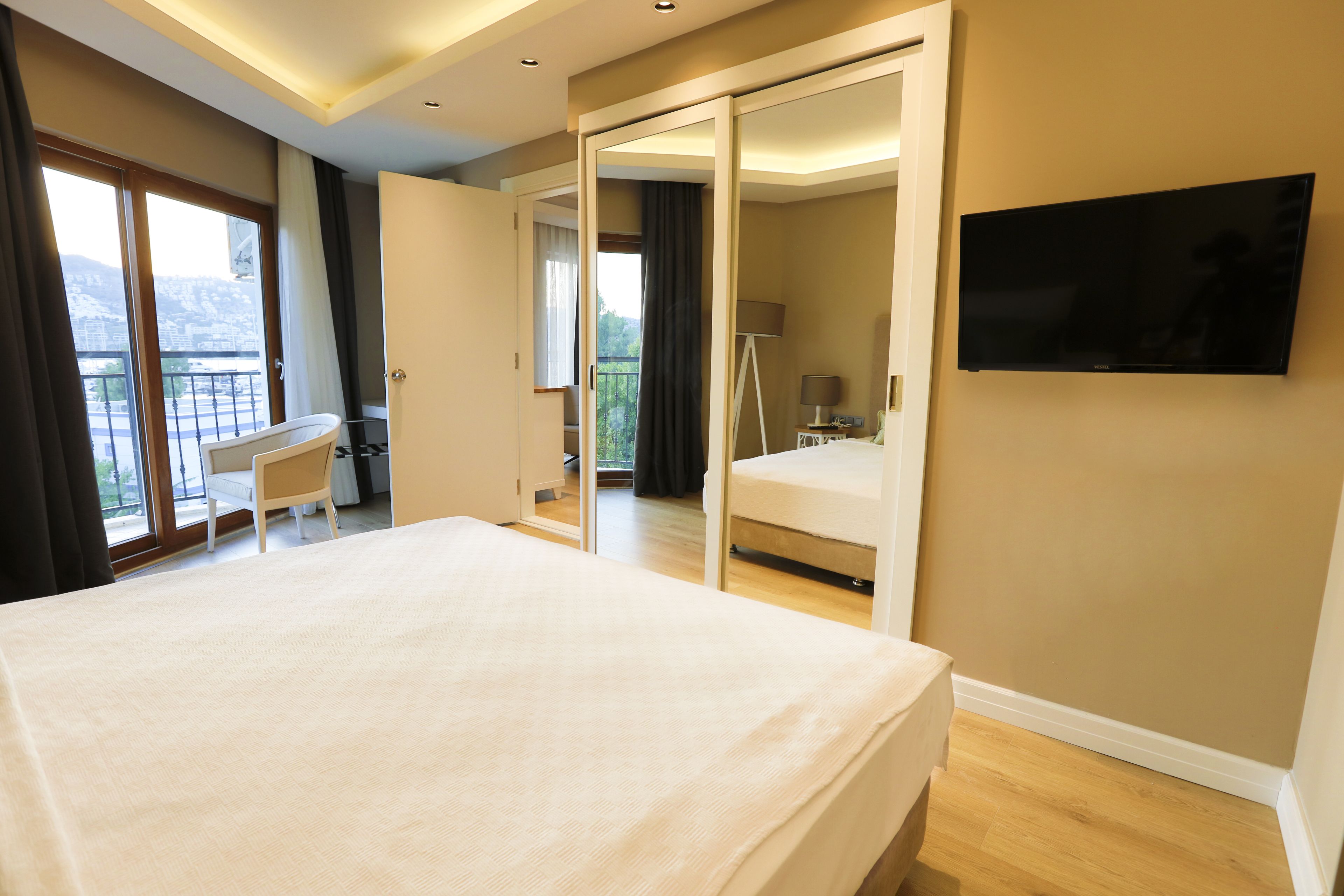 Suite, 1 Double Bed with Sofa bed, Sea View