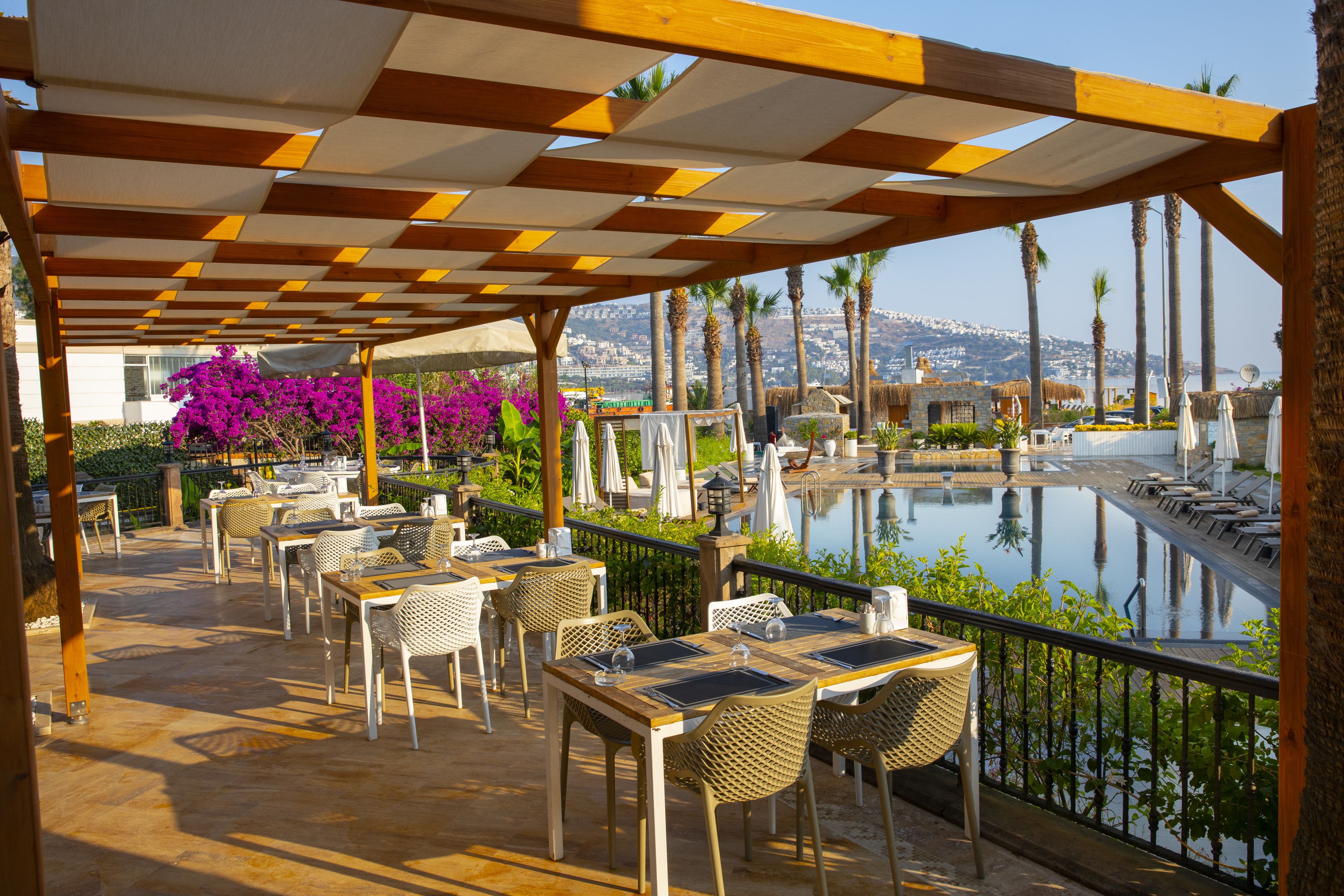 ลานระเบียง/นอกชาน