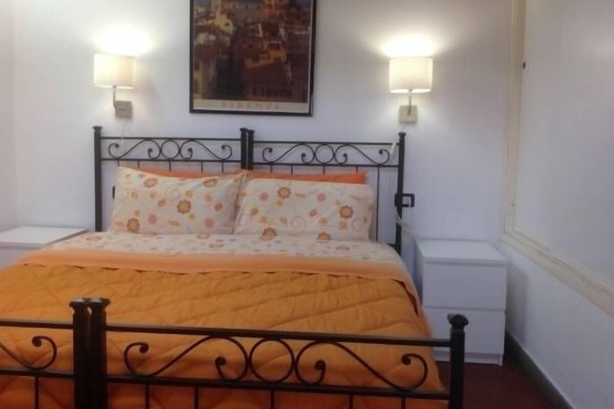 Apartment 1 Bedroom (3 People, Via San Zanobi) | مكتب وأسرّة قابلة للطي وواي فاي