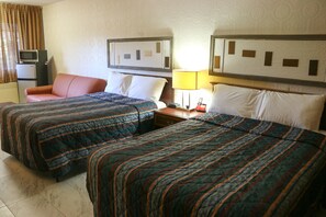 豪華客房 | 書桌、熨斗/熨衫板、摺床/加床 (收費)、免費 Wi-Fi