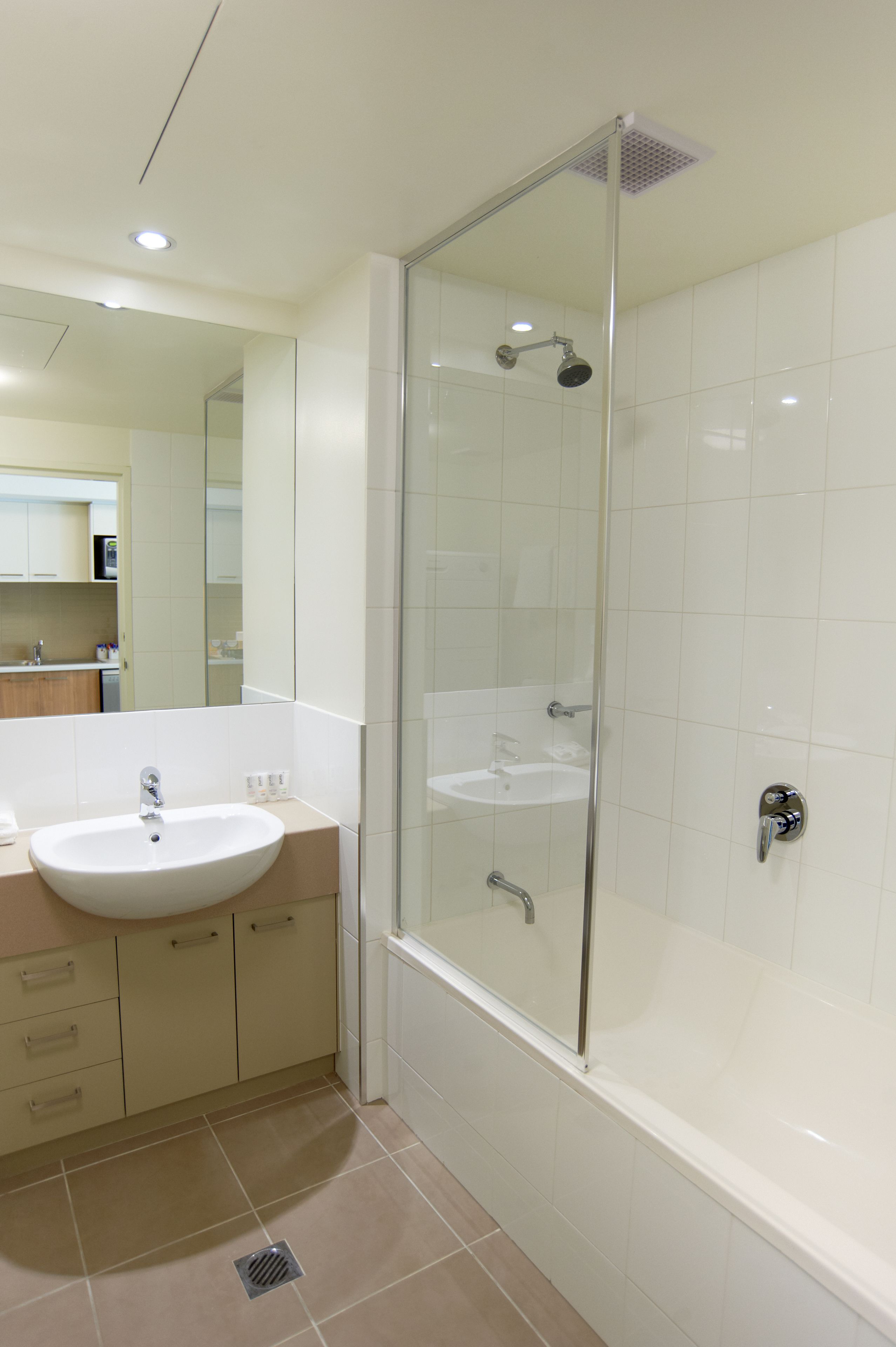 shower, free toiletries, towels