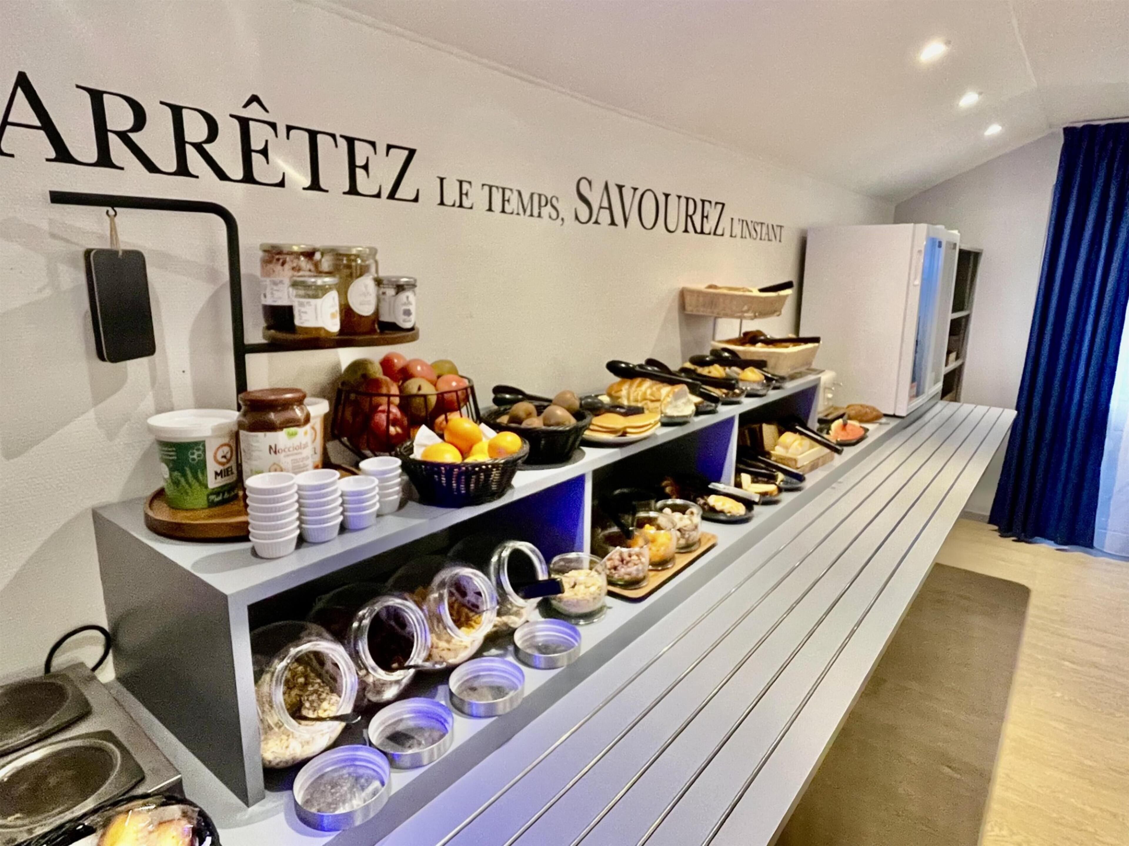 Daily buffet breakfast (EUR 12.90 per person)