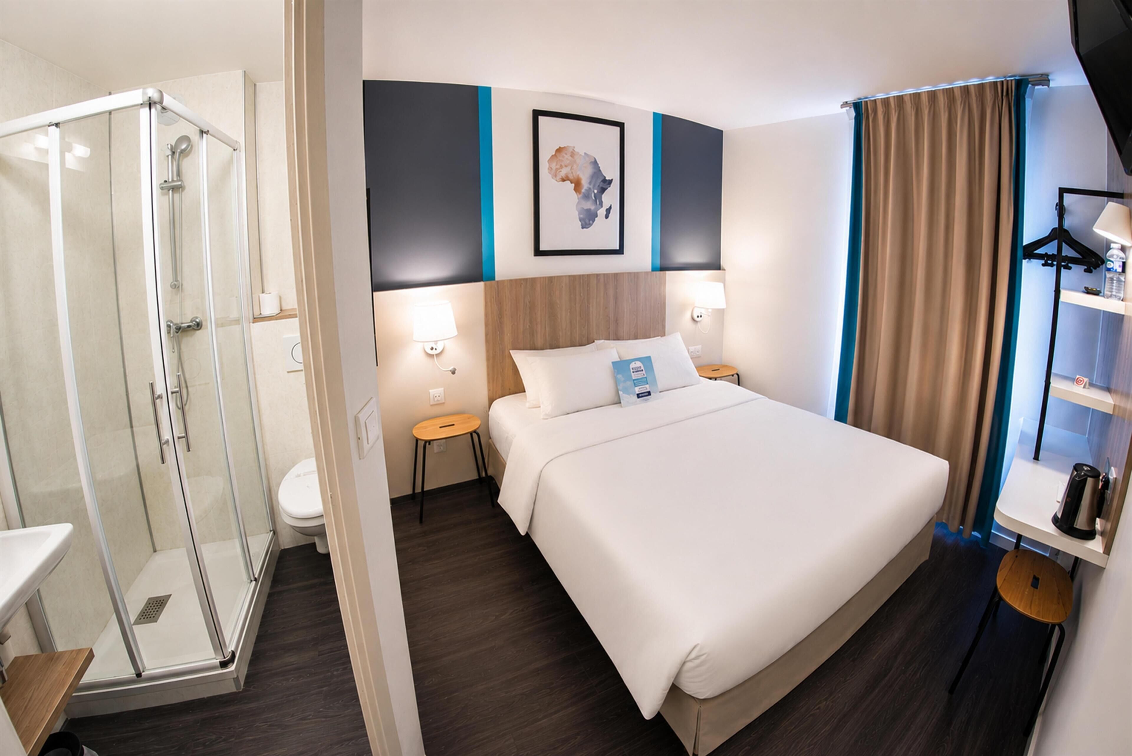 Standard Room, 1 Double Bed | Premium bedding, blackout drapes, soundproofing, cribs (free)