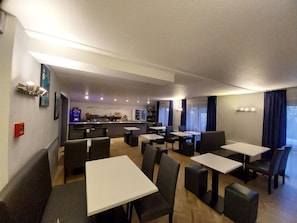 Daily buffet breakfast (EUR 12.90 per person)