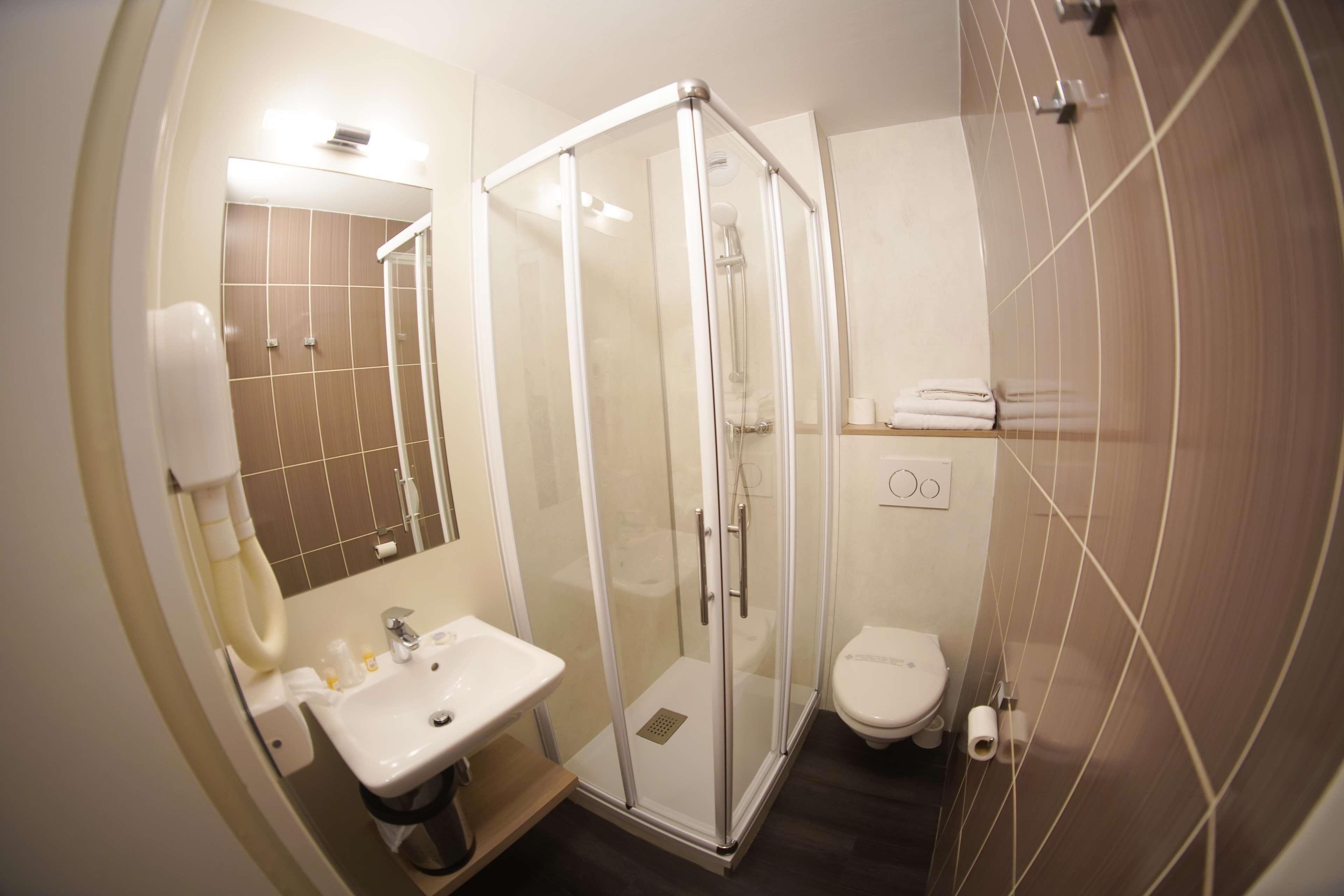 shower, rainfall showerhead, eco-friendly toiletries, hair dryer