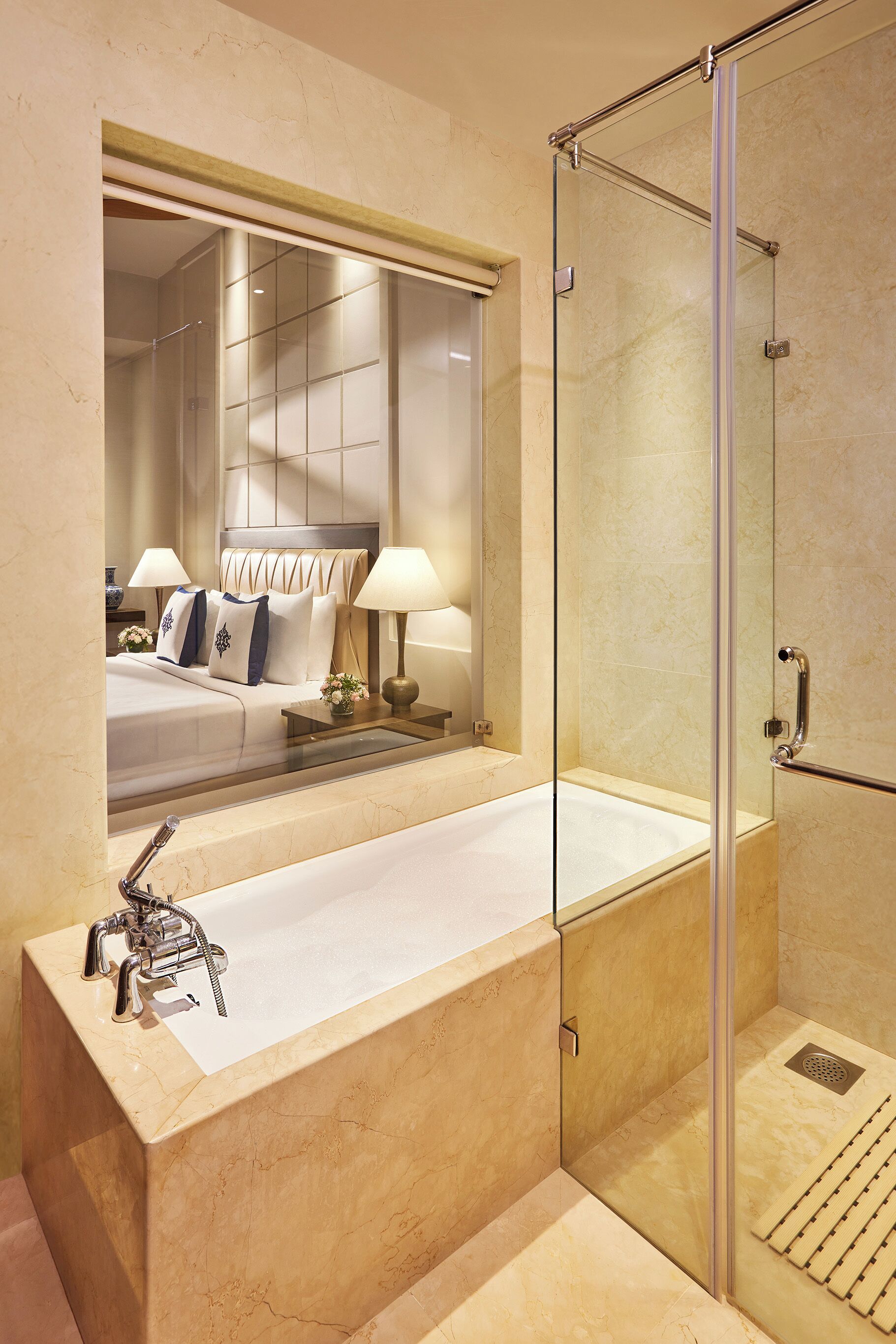suite, balcony, pool view (seleqtion ) | bathroom | shower, free toiletries, hair dryer, towels
