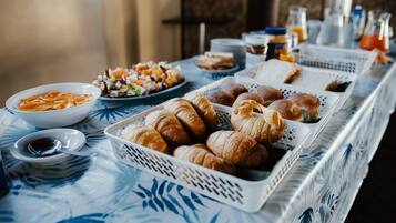 Kontinentales Frühstück gegen Gebühr