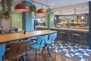 Bar (on property) - Travelodge Derby Pride Park (Derby)
