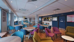 Restaurant - Travelodge Liverpool Central The Strand (Liverpool)