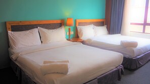 Fer et planche à repasser, Wi-Fi gratuit, draps fournis