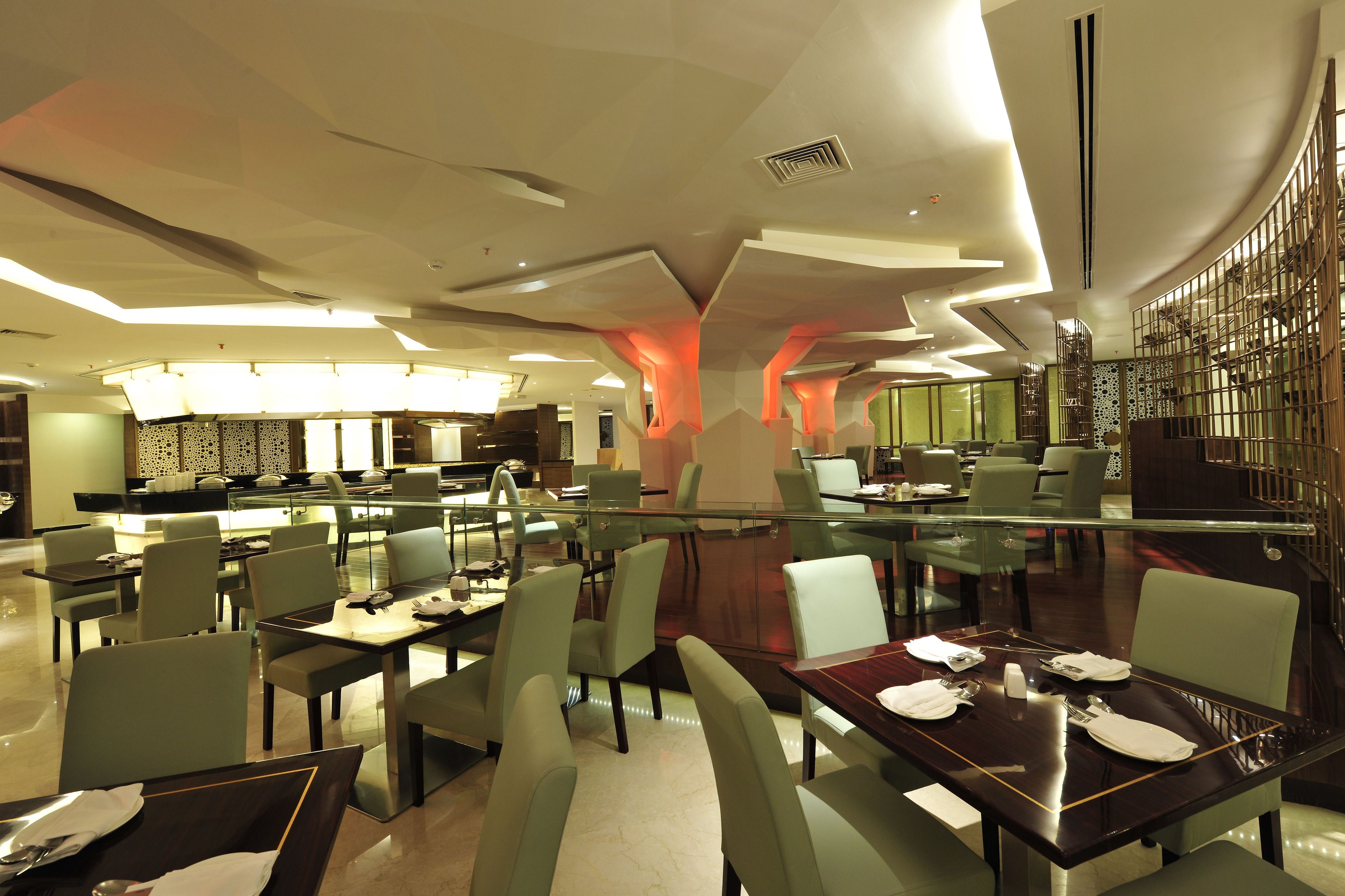 Breakfast, lunch, dinner served; international cuisine 