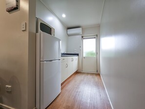 Private kitchen - Captain Cook Motor Lodge (Gisborne)