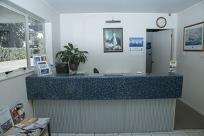 Check-in/check-out kiosk