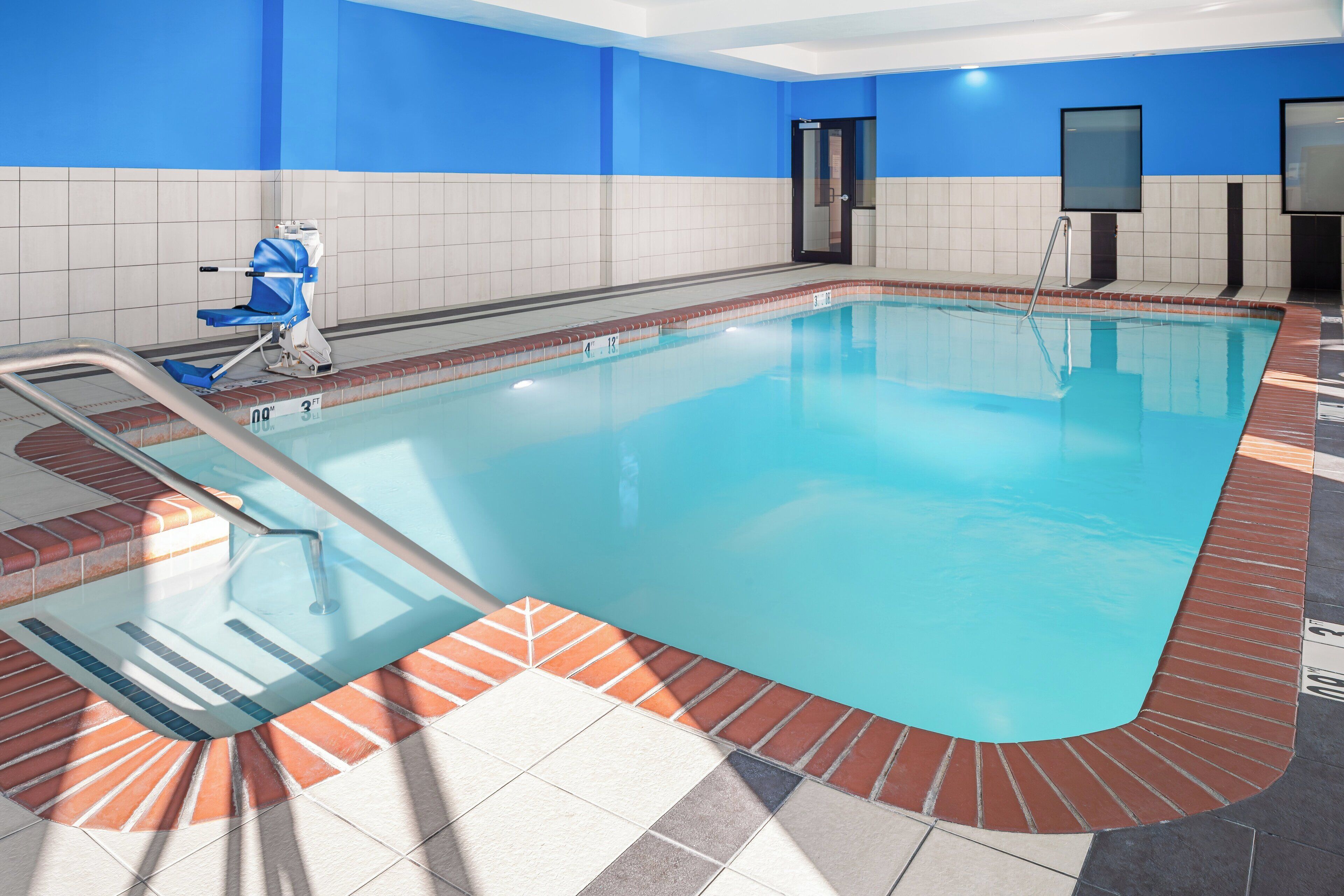 Hồ bơi trong nhà 