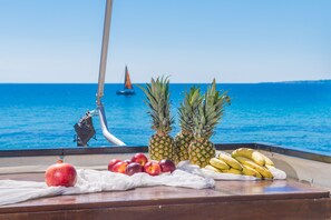 Deluxe Double Room, Sea View | Beach/ocean view