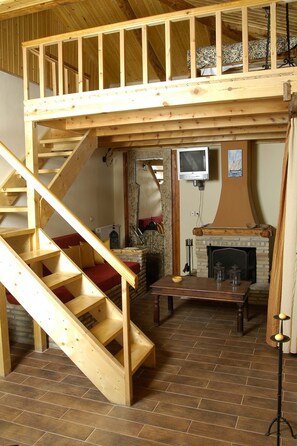 Staircase - Filoxenia Studios (Delphi)